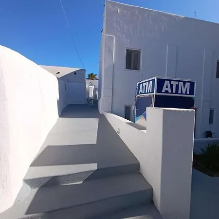 Nolis White * Fira (Santorini)