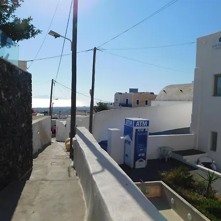 Nolis White סנטוריני